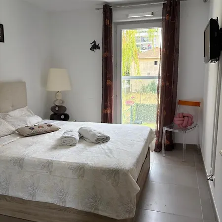 Apartment T3 Neuf-plage 3mn Parking Prive