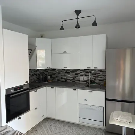 Apartment T3 Neuf-plage 3mn Parking Prive Antibes