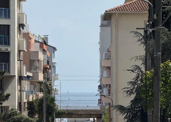 T3 Neuf-plage 3mn Parking Privé * Antibes