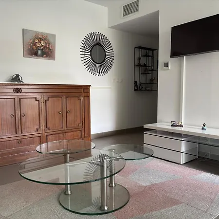 T3 Neuf-plage 3mn Parking Prive Apartment
