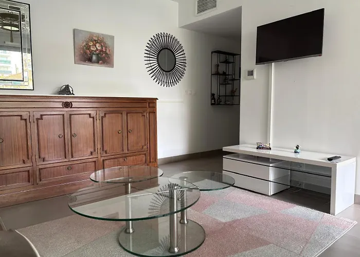 T3 Neuf-plage 3mn Parking Prive Apartment